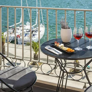 https://argostoli-marina-suites.kefaloniahotels.net