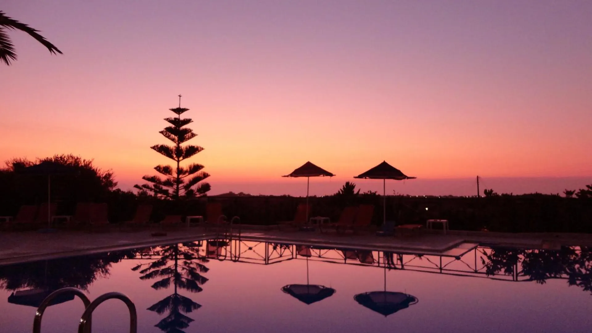 Aloni Suites Chorafakia Appart hôtel