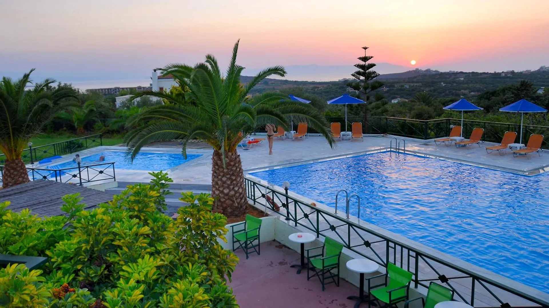 Ξενοδοχείο με διαμερίσματα Aloni Suites Χωραφάκια
