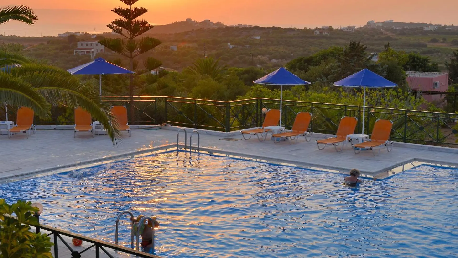 Appart hôtel Aloni Suites Chorafakia